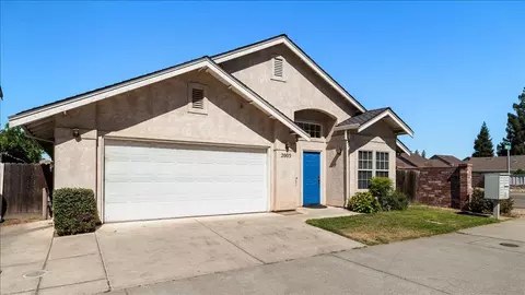 Exterior - 2005 Eagle Pl, Lodi, CA 95240 photo 3 of 9