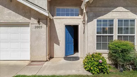 Exterior - 2005 Eagle Pl, Lodi, CA 95240 photo 4 of 9