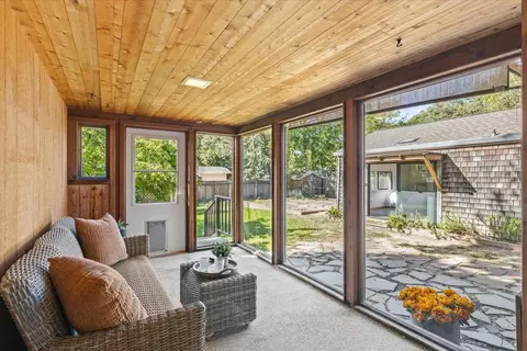 Exterior - 7320 Lincoln Ave, Carmichael, CA 95608 photo 3 of 13