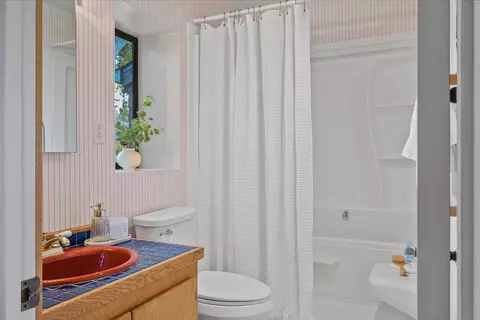 Bath - 7320 Lincoln Ave, Carmichael, CA 95608 photo 1 of 6