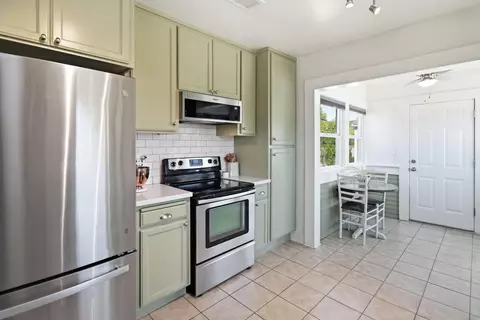 Kitchen - 1999 Highland Dr, Merced, CA 95340 photo 4 of 6