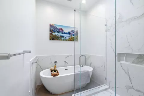 Bath - 2033 Quiver St, Copperopolis, CA 95228 photo 10 of 10