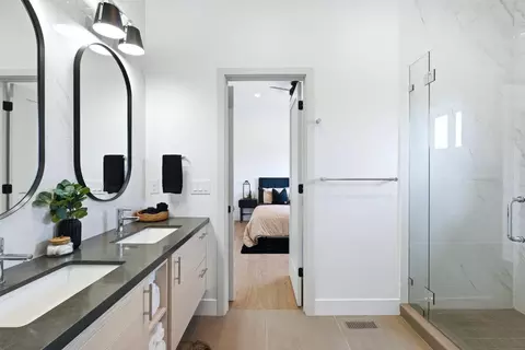 Bath - 2033 Quiver St, Copperopolis, CA 95228 photo 6 of 10
