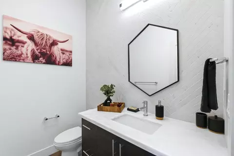 Bath - 2033 Quiver St, Copperopolis, CA 95228 photo 4 of 10