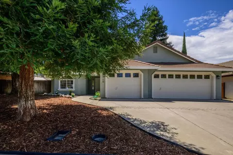 Exterior - 118 Broadview Ln, Winters, CA 95694 photo 2 of 9