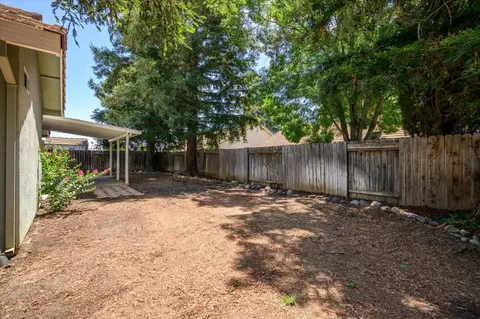 Exterior - 118 Broadview Ln, Winters, CA 95694 photo 7 of 9