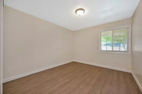 Bedroom - 7944 Bellingrath Dr, Elverta, CA 95626 photo 3 of 7