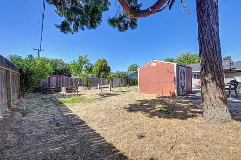 Exterior - 7944 Bellingrath Dr, Elverta, CA 95626 photo 13 of 18