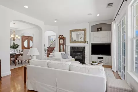 Living - 2835 Castleview Dr, Turlock, CA 95382 photo 1 of 1
