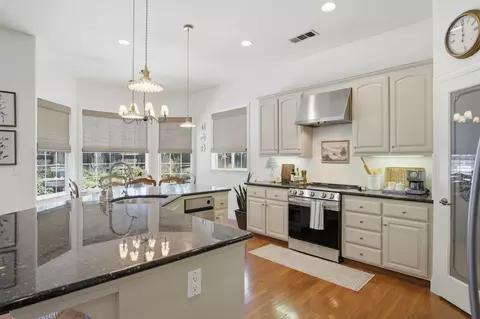 Kitchen - 2835 Castleview Dr, Turlock, CA 95382 photo 4 of 4