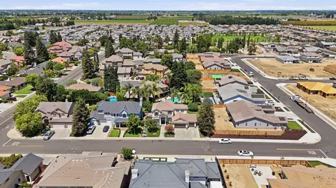 View/Area - 2835 Castleview Dr, Turlock, CA 95382 photo 6 of 10