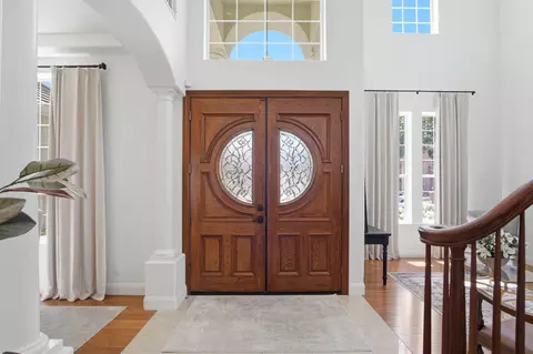 Entry Way - 2835 Castleview Dr, Turlock, CA 95382 photo 1 of 3