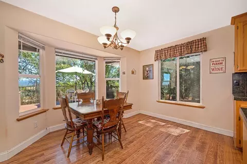 Dining - 1975 Union Ridge Rd, Placerville, CA 95667 photo 4 of 7