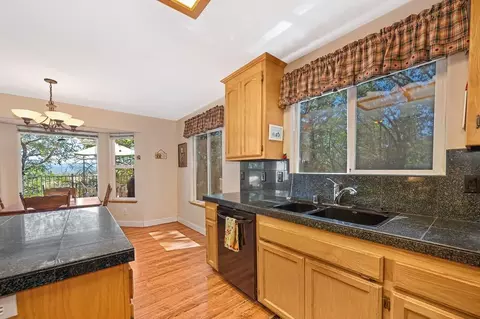 Kitchen - 1975 Union Ridge Rd, Placerville, CA 95667 photo 8 of 9