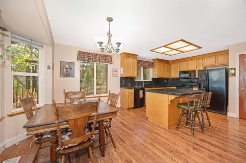Dining - 1975 Union Ridge Rd, Placerville, CA 95667 photo 5 of 7