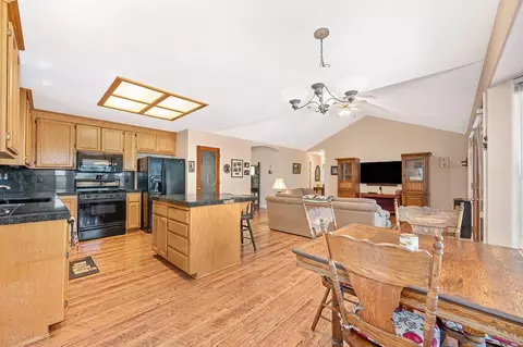 Kitchen - 1975 Union Ridge Rd, Placerville, CA 95667 photo 9 of 9