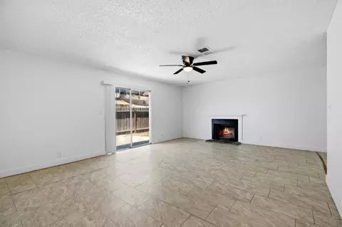 Living - 1205 I St, Merced, CA 95341 photo 2 of 3