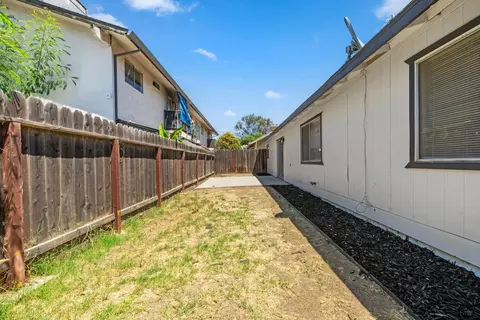 Exterior - 1205 I St, Merced, CA 95341 photo 6 of 8