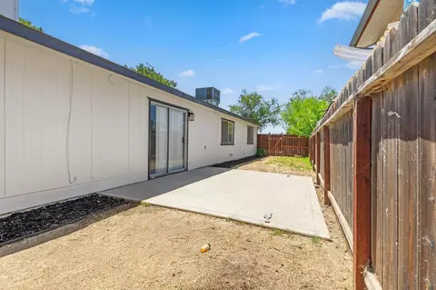 Exterior - 1205 I St, Merced, CA 95341 photo 5 of 8