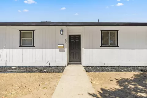 Exterior - 1205 I St, Merced, CA 95341 photo 4 of 8