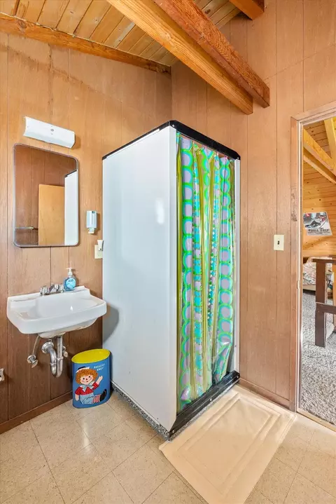 Bath - 1890 Michele Way, Arnold, CA 95223 photo 2 of 2