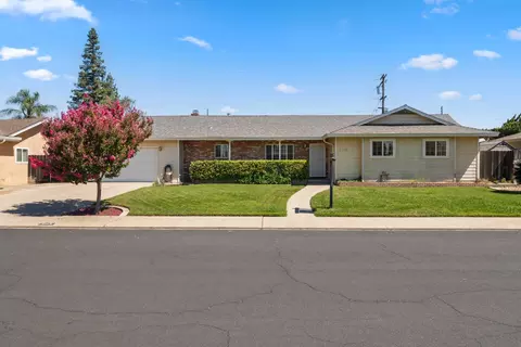 1913 Elder Ln, Modesto, CA 95355