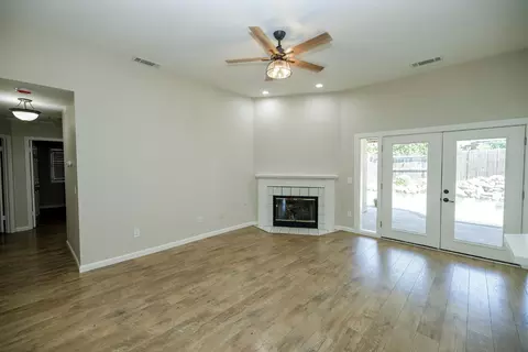 Living - 5409 Danielle Ct, Salida, CA 95368 photo 7 of 13