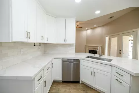 Kitchen - 5409 Danielle Ct, Salida, CA 95368 photo 4 of 6