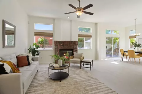 9459 Lockeridge, Sacramento, CA 95829