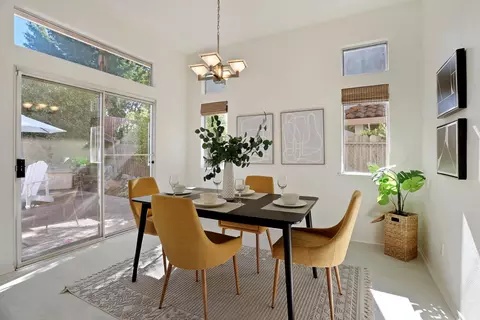 9459 Lockeridge, Sacramento, CA 95829