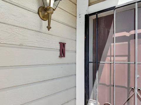 7409 Auburn Oaks Ct #N, Citrus Heights, CA 95621