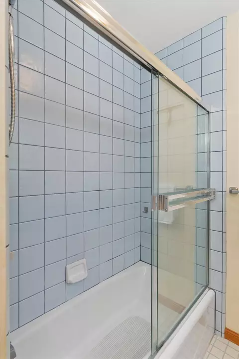 Bath - 1554 Vine Maple, Murphys, CA 95247 photo 5 of 5