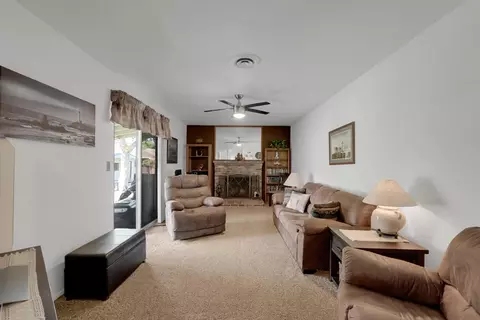 Living - 201 Bruce Ct, Modesto, CA 95350 photo 3 of 3