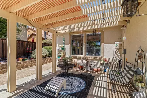 Exterior - 521 Mcdowell Way, Tracy, CA 95377 photo 12 of 17
