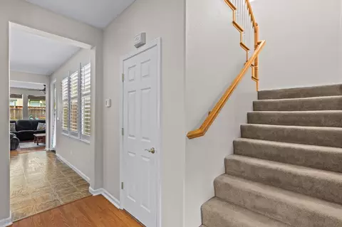 Entry Way - 521 Mcdowell Way, Tracy, CA 95377 photo 5 of 8