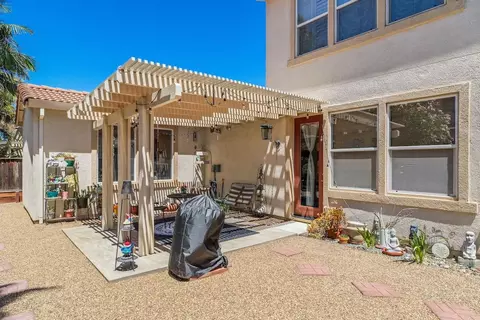 Exterior - 521 Mcdowell Way, Tracy, CA 95377 photo 13 of 17