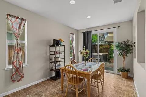Dining - 521 Mcdowell Way, Tracy, CA 95377 photo 3 of 5