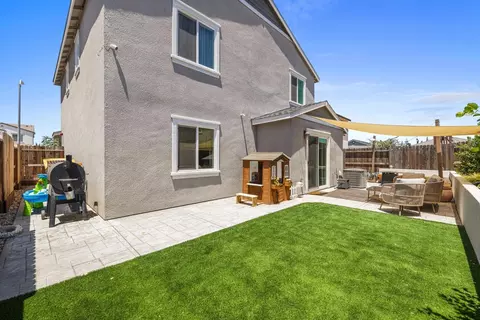 Exterior - 6422 Maple Leaf Ln, Riverbank, CA 95367 photo 4 of 8