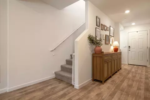 Entry Way - 6422 Maple Leaf Ln, Riverbank, CA 95367 photo 3 of 12
