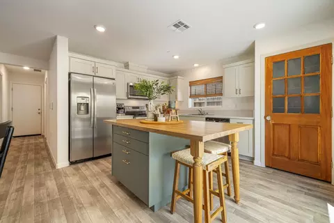 Kitchen - 6422 Maple Leaf Ln, Riverbank, CA 95367 photo 2 of 4