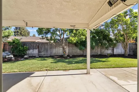 Exterior - 728 Vermeulen Dr, Ripon, CA 95366 photo 4 of 6