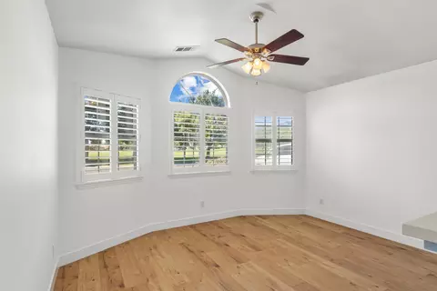 Living - 728 Vermeulen Dr, Ripon, CA 95366 photo 5 of 5