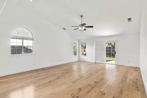 Living - 728 Vermeulen Dr, Ripon, CA 95366 photo 1 of 5
