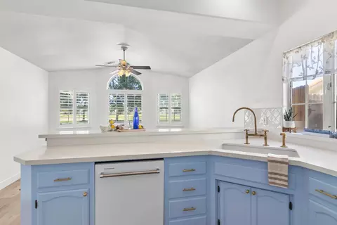 Kitchen - 728 Vermeulen Dr, Ripon, CA 95366 photo 3 of 5