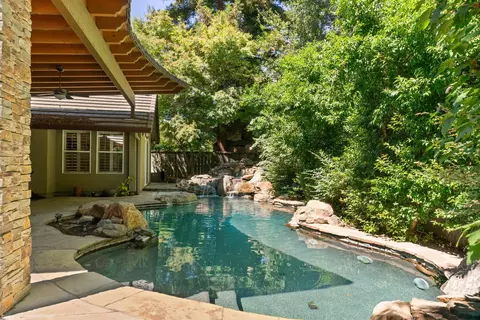 Exterior - 230 Laurelwood Ln, Ripon, CA 95366 photo 6 of 6