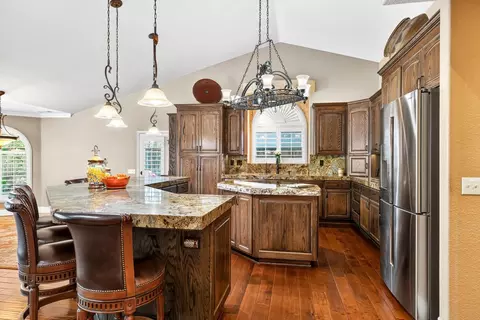 Kitchen - 230 Laurelwood Ln, Ripon, CA 95366 photo 1 of 6
