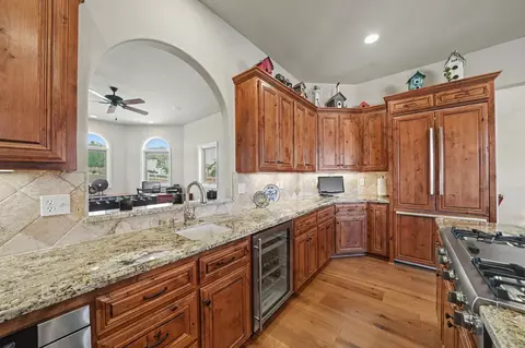Kitchen - 1137 Shoreline Ct, Copperopolis, CA 95228 photo 7 of 9