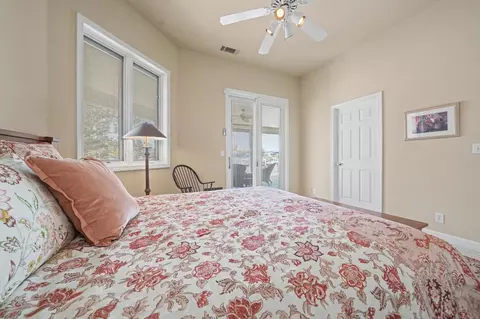 Bedroom - 1137 Shoreline Ct, Copperopolis, CA 95228 photo 6 of 10