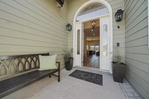 Entry Way - 1137 Shoreline Ct, Copperopolis, CA 95228 photo 2 of 5