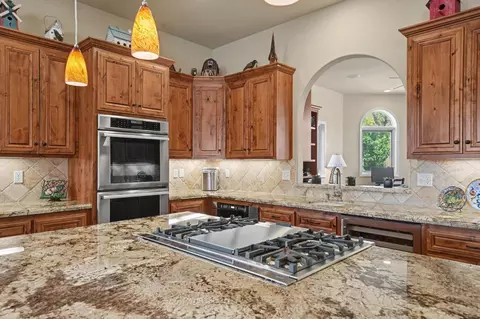 Kitchen - 1137 Shoreline Ct, Copperopolis, CA 95228 photo 3 of 9